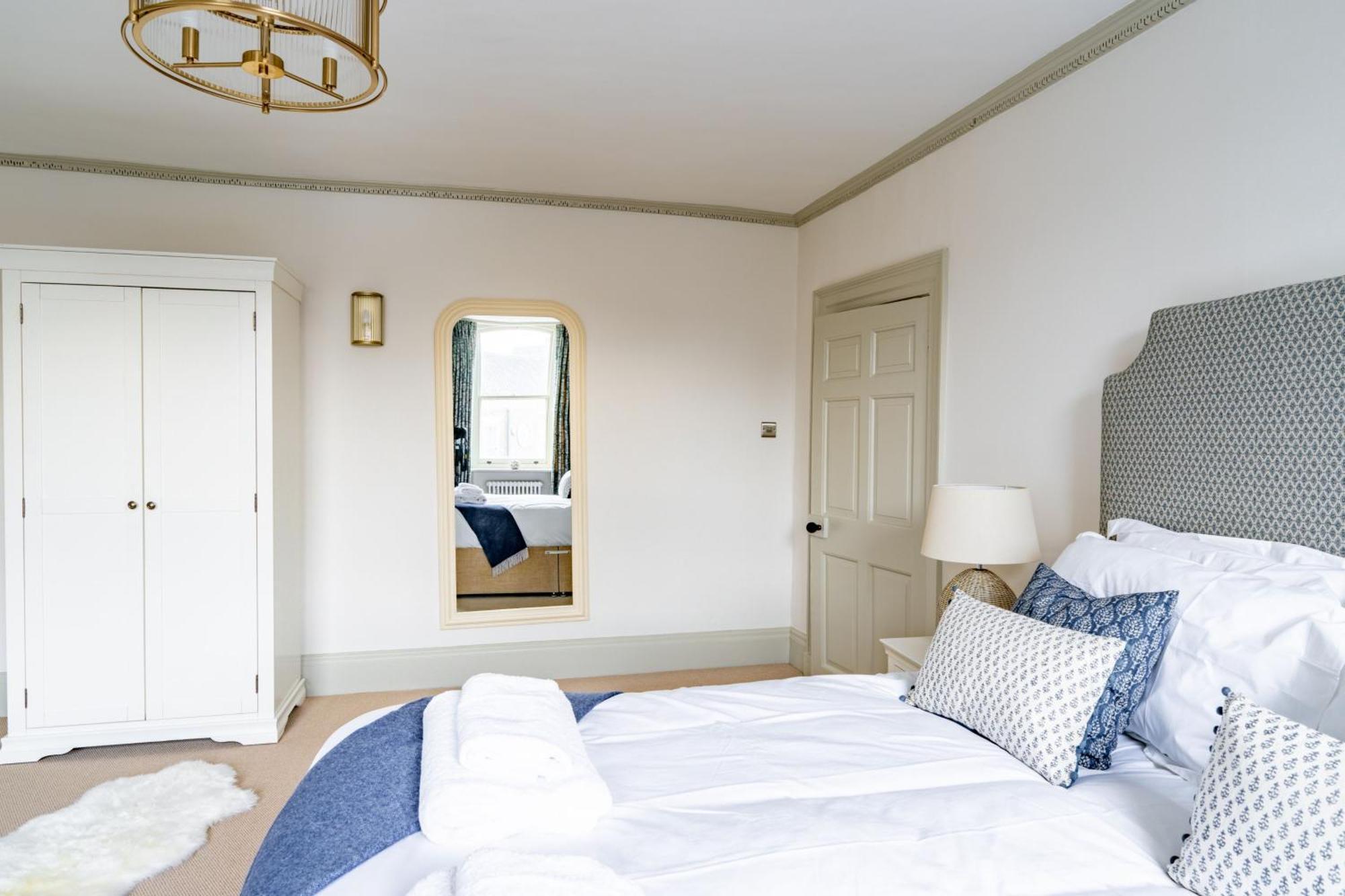 17 Market Place And The Vault Holiday home Southwold