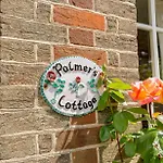 Palmer\'S Cottage