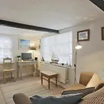 Pilot Cottage