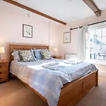 Holeystone Cottage