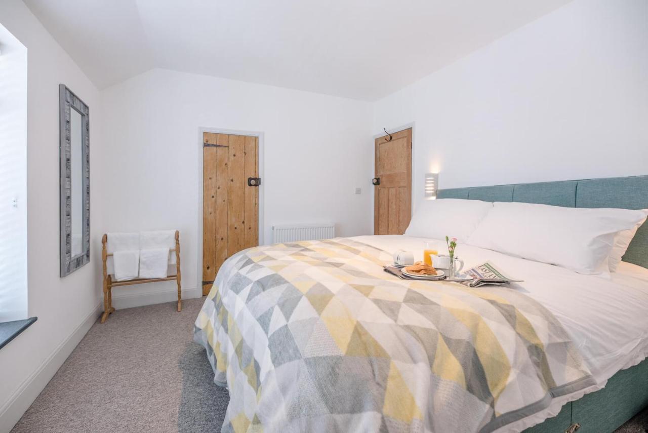 Swifts, Holiday home