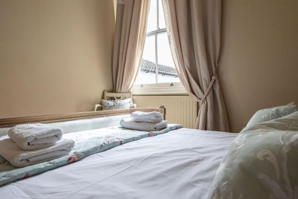 15 York Road, Holiday home *