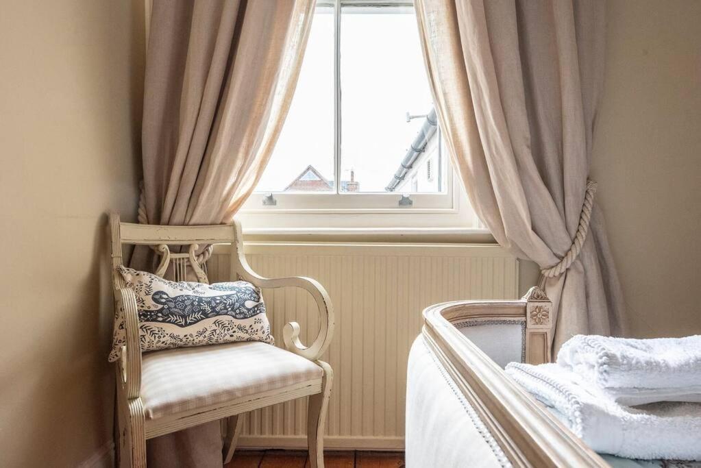 15 York Road, Holiday home *