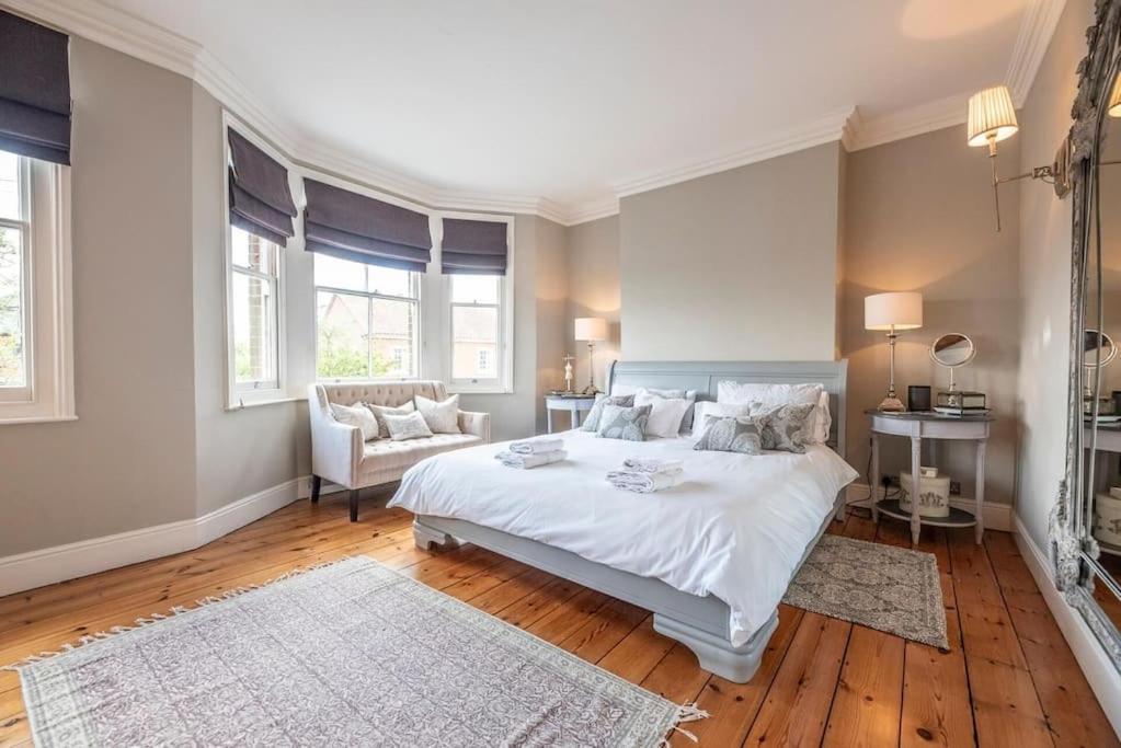 15 York Road, Holiday home