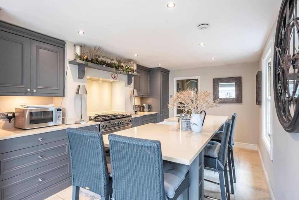 15 York Road, Holiday home *