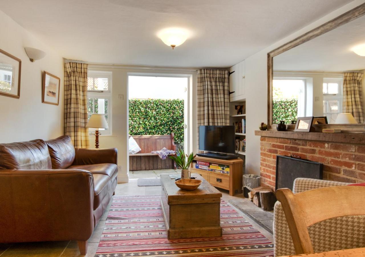 Holiday home Black