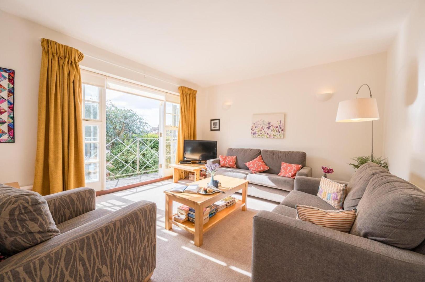 Holiday home Camellia