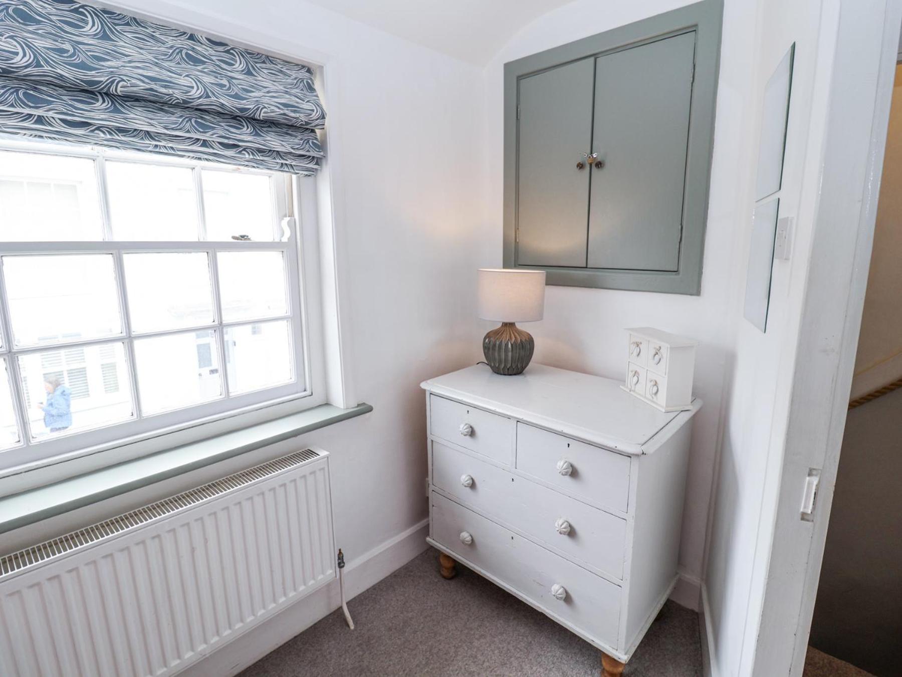 Dolphin Cottage,