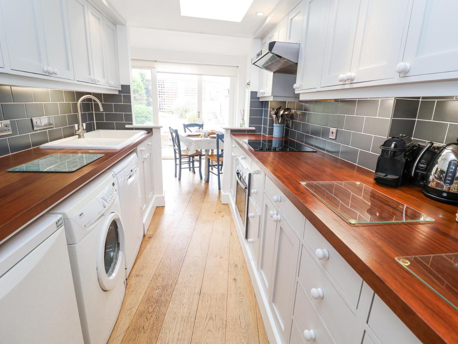 Dolphin Cottage, Holiday home *