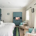 The Swan Hotel