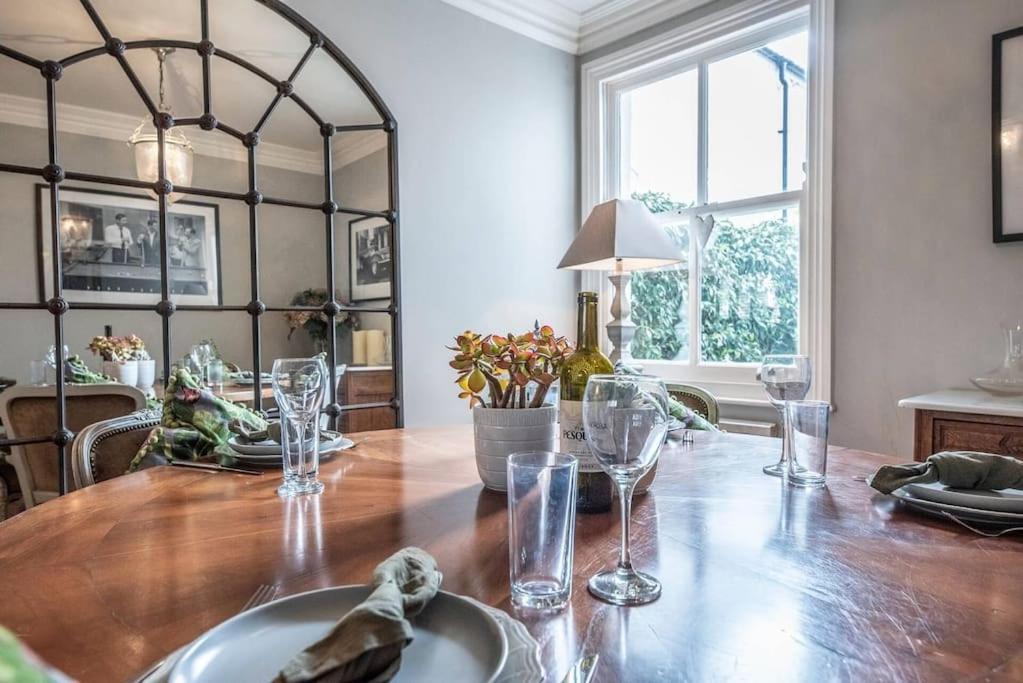 15 York Road,