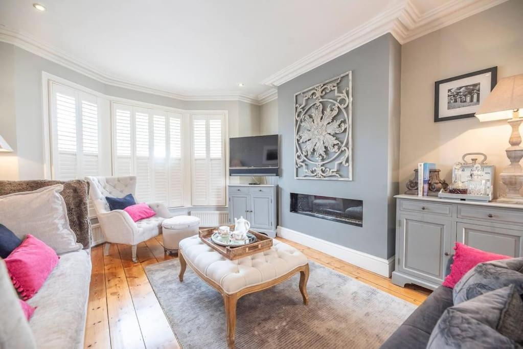 15 York Road, Holiday home *